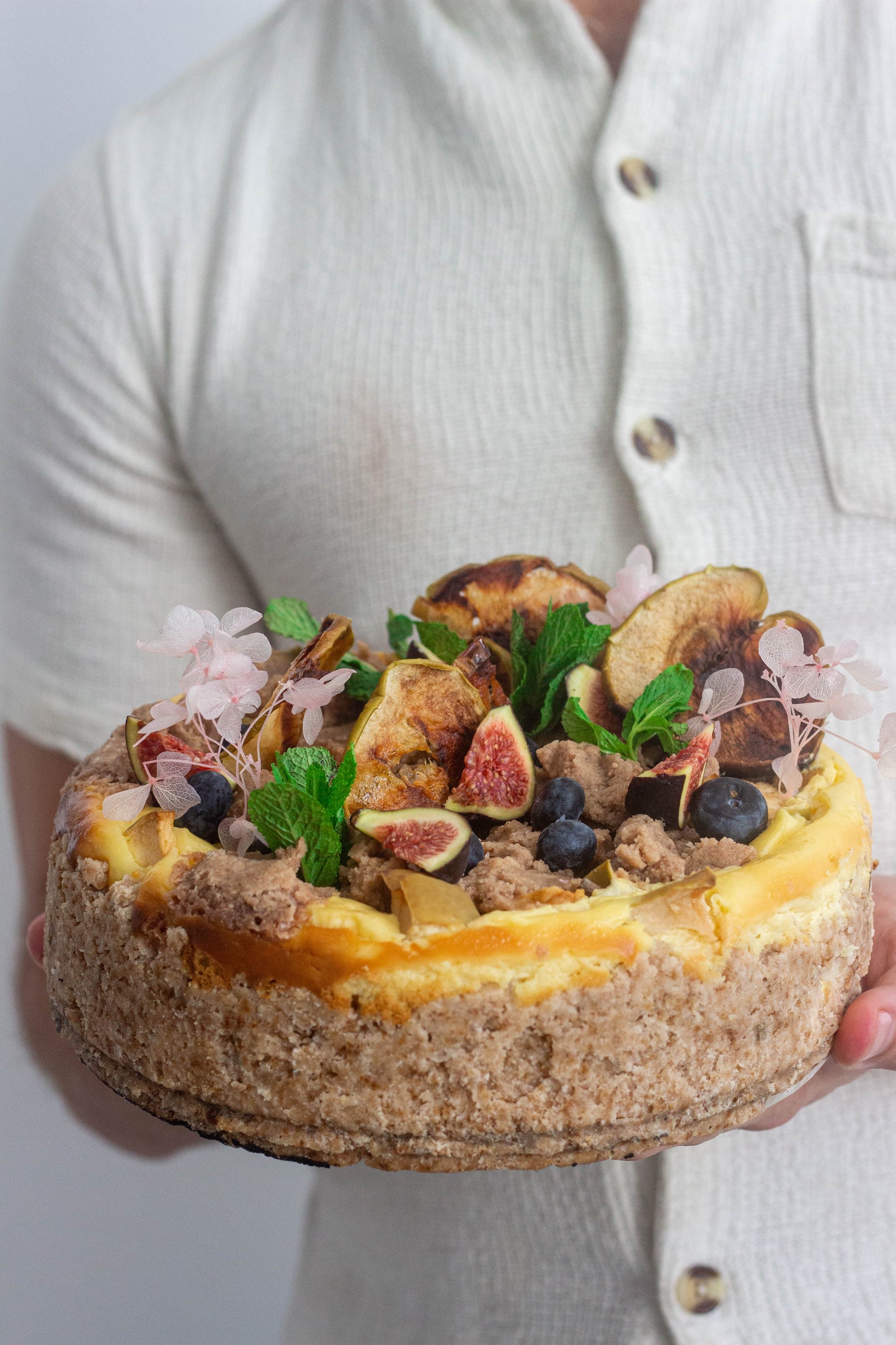 Apple Crumble Cheesecake